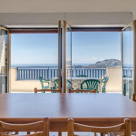 דירות לטויאני Casa Vacanze Andreana מראה חיצוני תמונה