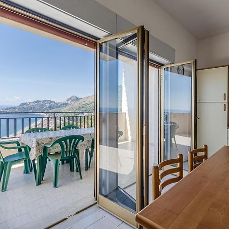 דירות לטויאני Casa Vacanze Andreana מראה חיצוני תמונה