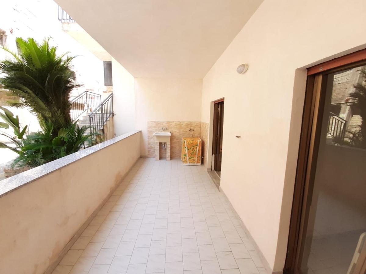 דירות לטויאני Casa Vacanze Andreana מראה חיצוני תמונה